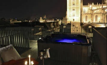 terraza con jacuzzi
