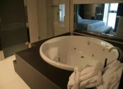 Mas Informacion jacuzzi de la habitación hotel para san valentín 2015