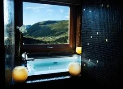 Mas Informacion jacuzzi en la habitacion del Hotel Grau Roig