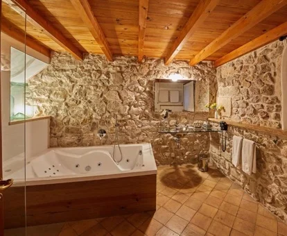 jacuzzi en la habitacion