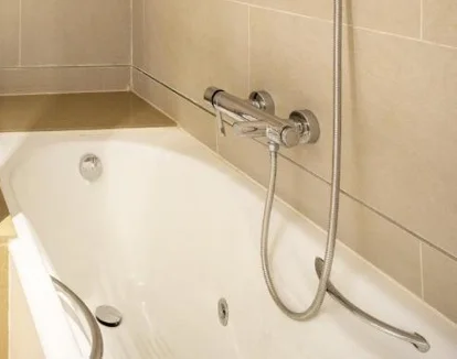 habitacion con hidromasaje Hotel Confortel Barcelona