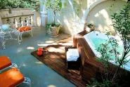 jacuzzi de la terraza de la habitación superior