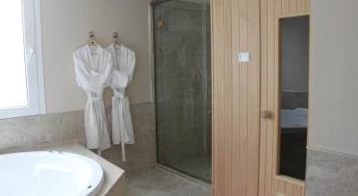 habitacion con sauna y jacuzzi del hotel Club Frances en Buenos Aires