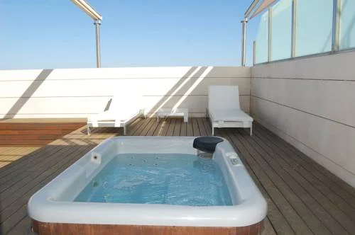 jacuzzi de la terraza Hotel Neptuno Valencia