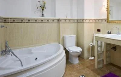 bañera de hidromasaje de la casa rural Marta en Granada