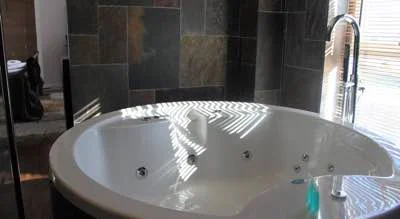 bañera de hidromasaje de la Suite