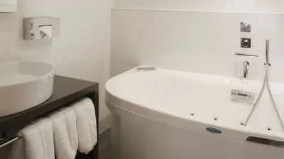 Hidromasaje del Hotel Louvre Bons Enfants Paris