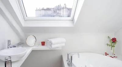 jacuzzi en la habitacion del hotel