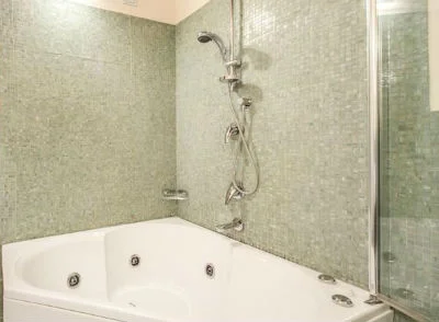 Hidromasaje en la habitacion del hotel Residenza Torre Colonna