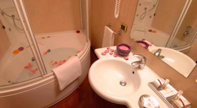 bañera de hidromasaje del hotel Diocleziano en Roma