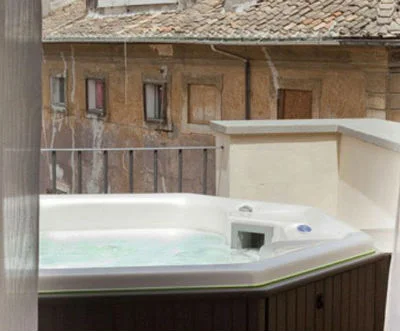 habitación con hidromasaje
