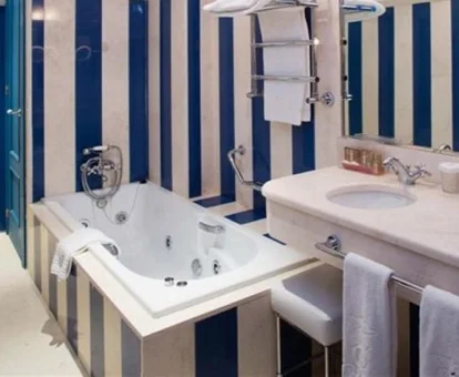 habitacion con jacuzzi Sevilla