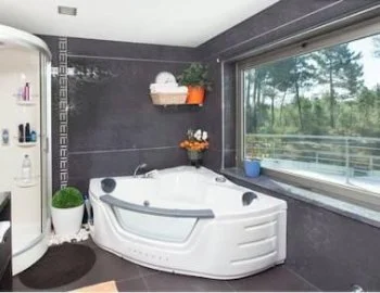 Jacuzzi privado que puedes encontrar en la Villa de 2 dormitorios