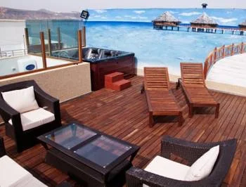 Este es el Apartamento de 3 dormitorios - Ático para disfrutar con tu pareja de un jacuzzi privado.