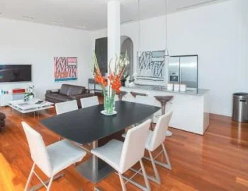 Foto del interior de el Apartamento con vistas al mar.