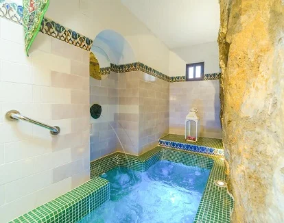 Tranquilidad, mucho relax e intimidad en este alojamiento rural con jacuzzi privado en Peñaflor en la pro