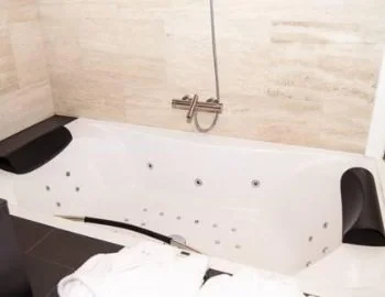bañera de hidromasaje Hotel Cruz