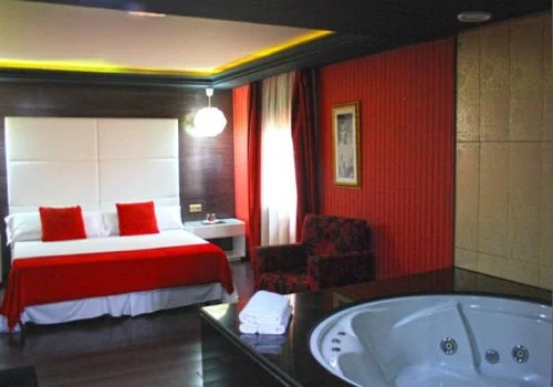 suite con jacuzzi del hotel