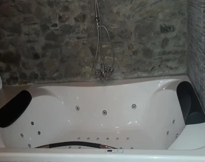 Jacuzzi en la habitación