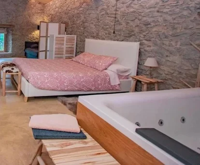 habitacion con jacuzzi