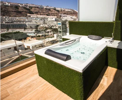 jacuzzi privado del apartamento