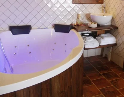 jacuzzi privado hotel Font den Torres en Castellon Jacuzzi en la habitación