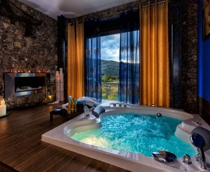 jacuzzi en la habitacion del Hotel Suite Rural Carenas