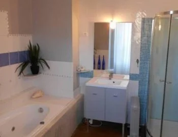 Foto de la Villa de 3 dormitorios con jacuzzi privado.