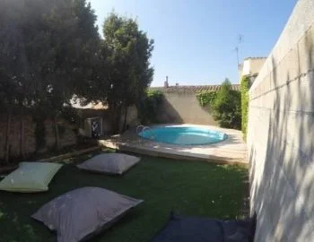 Interior de la Casa de 4 dormitorios donde tienes bañera de hidromasaje.