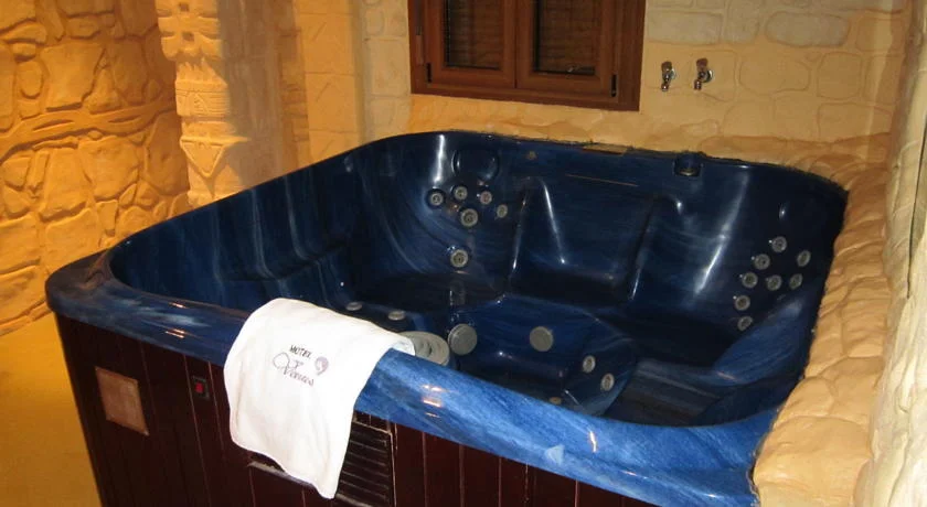 hoteles con jacuzzi en la habitacion en Valladolid jacuzzi en la habitacion