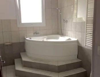 Jacuzzi privado que puedes encontrar en el Apartamento