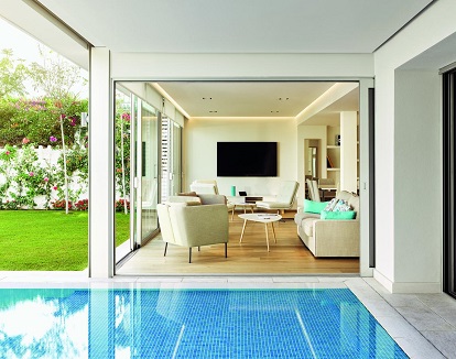Villa con piscina privada en el Resort Puente Romano Beach de Marbella