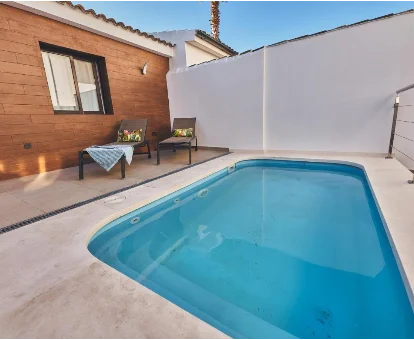 piscina privada en la terraza