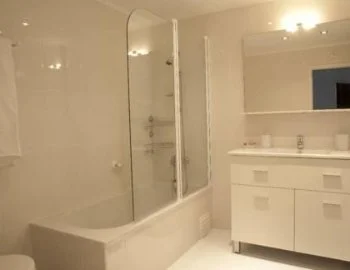 El Apartamento de 2 dormitorios con encanto y jacuzzi para enamorados.