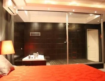 Jacuzzi privado que puedes encontrar en la Habitación Doble Superior