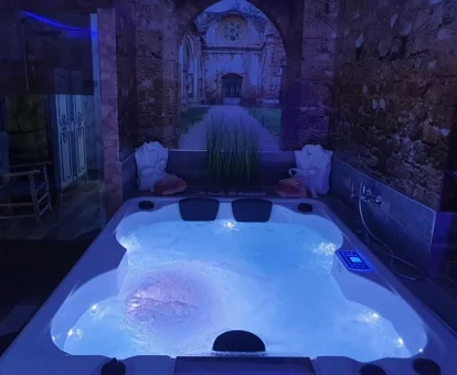 Bañera de hidromasaje en el hotel bañera de hidromasaje del hotel
