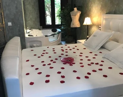 suite romantica para san valentin en Sevilla
