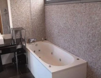 Jacuzzi privado en el Alojamiento Vacacional.