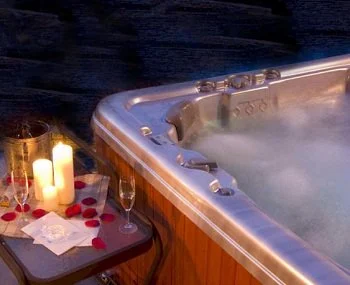 Bañera de hidromasaje en la Villa Deluxe.