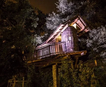 Una de las hermosas cabañas en el bosque de este precioso agroturismo.