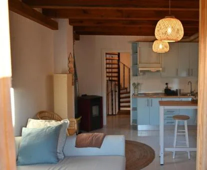 Interior de este coqueto apartamento rural con jacuzzi privado.