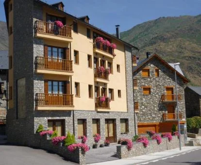 Edificio de este complejo de apartamentos totalmente equipados.