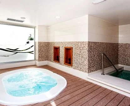 Acogedor centro de bienestar de este hotel ideal para parejas.