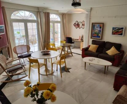 Acogedor espacio de uso compartido del hotel.