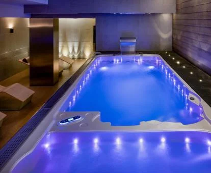 Zona de aguas del centro de spa y bienestar del hotel.