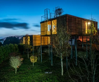 Cabaña Requeixo de este establecimiento, ubicada entre árboles y con jacuzzi y preciosas vistas.