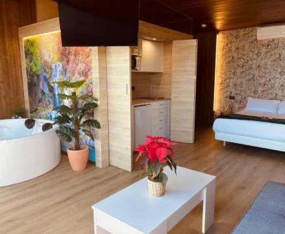 Interior de una de estas preciosas cabañas con jacuzzi privado.