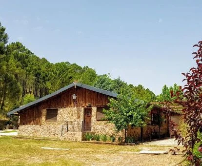 Hermosa casa rural independiente rodeada de naturaleza ideal para disfrutar del campo.