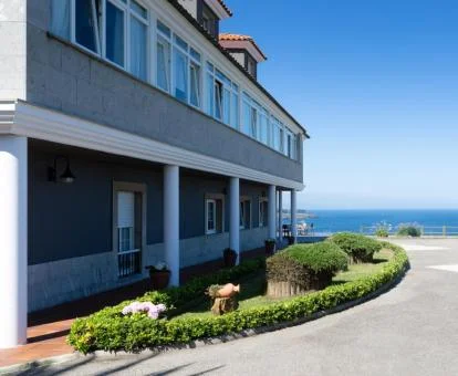 Hotel con encanto con preciosas vistas al mar.