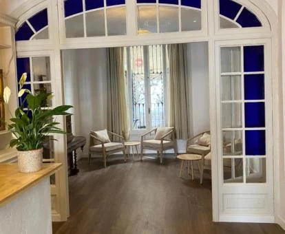 Acogedora zona de estar compartida de este hotel boutique.